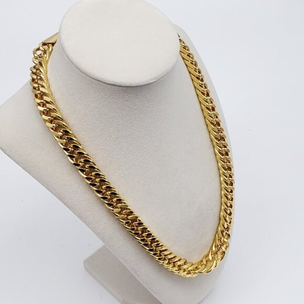 Gold-Plated Necklace with Authentic Louis Vuitton Padlock - Picture 9 of 13